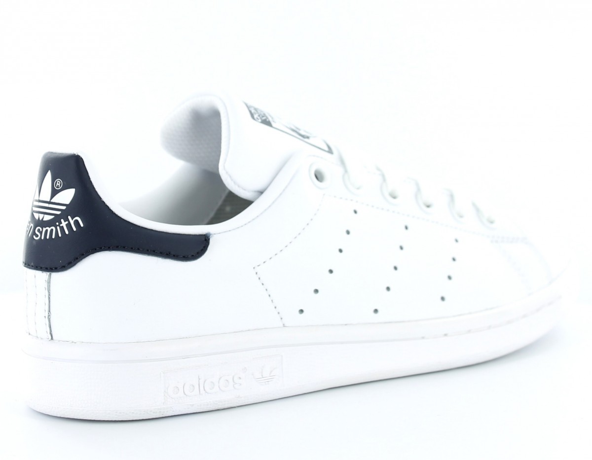 stan smith homme bleu blanc rouge