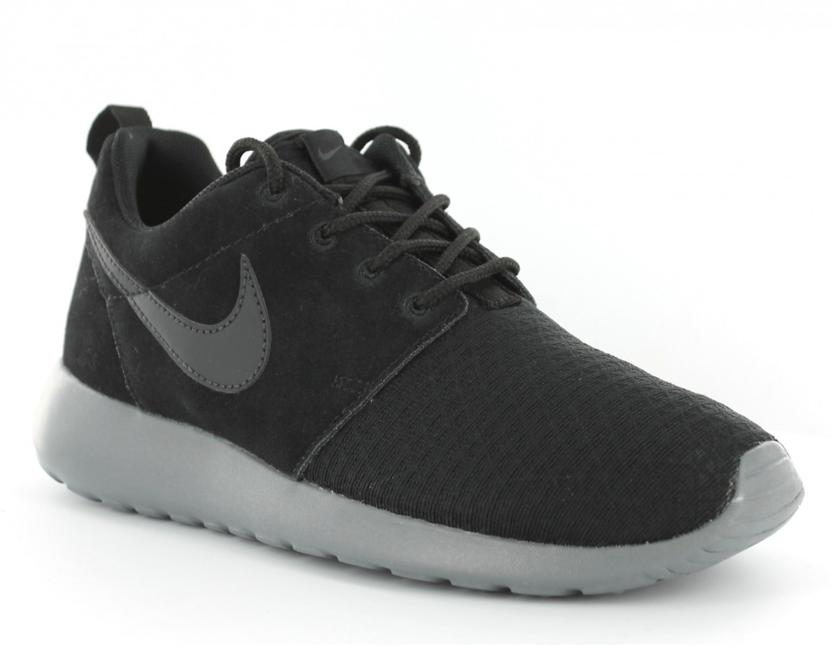 nike roshe one noir et blanc