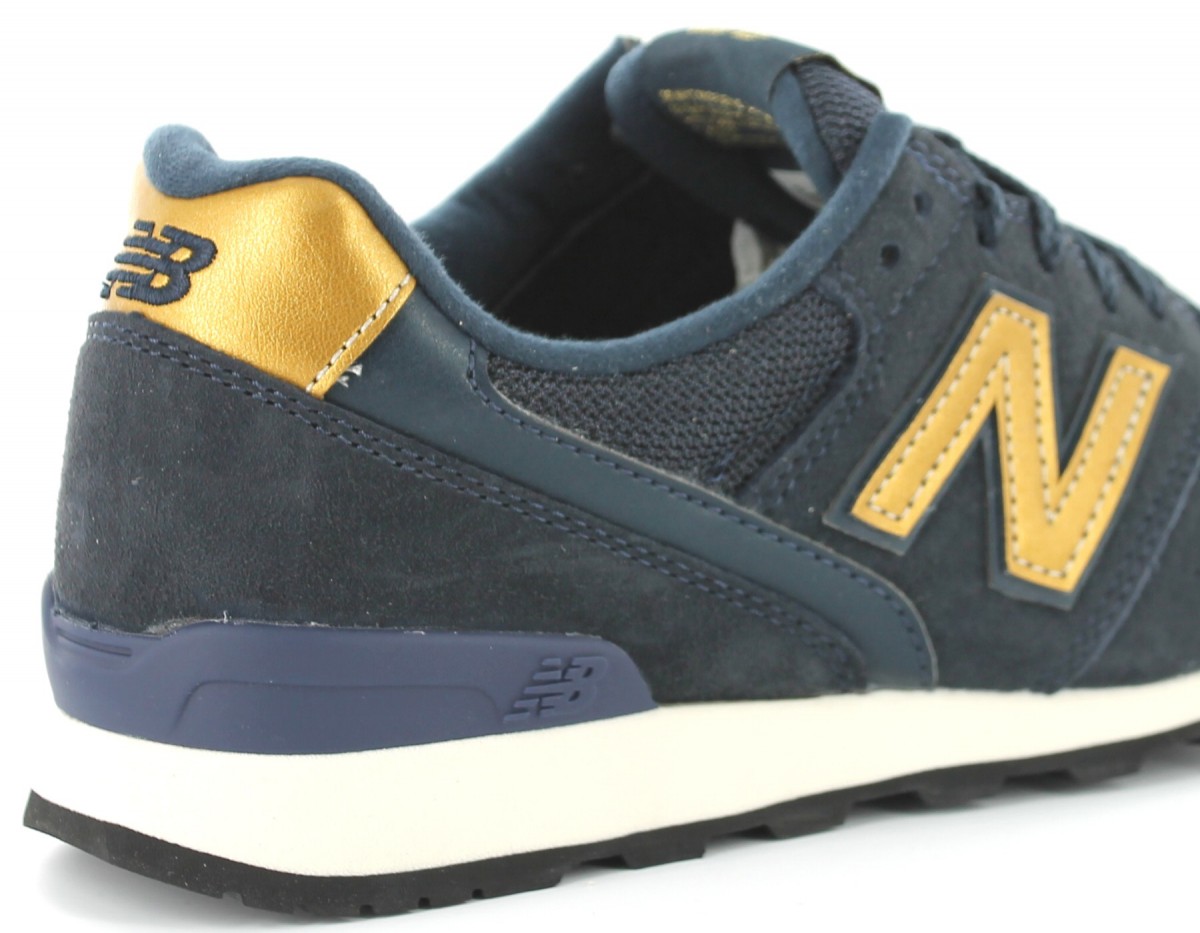 new balance noir et dorée femme