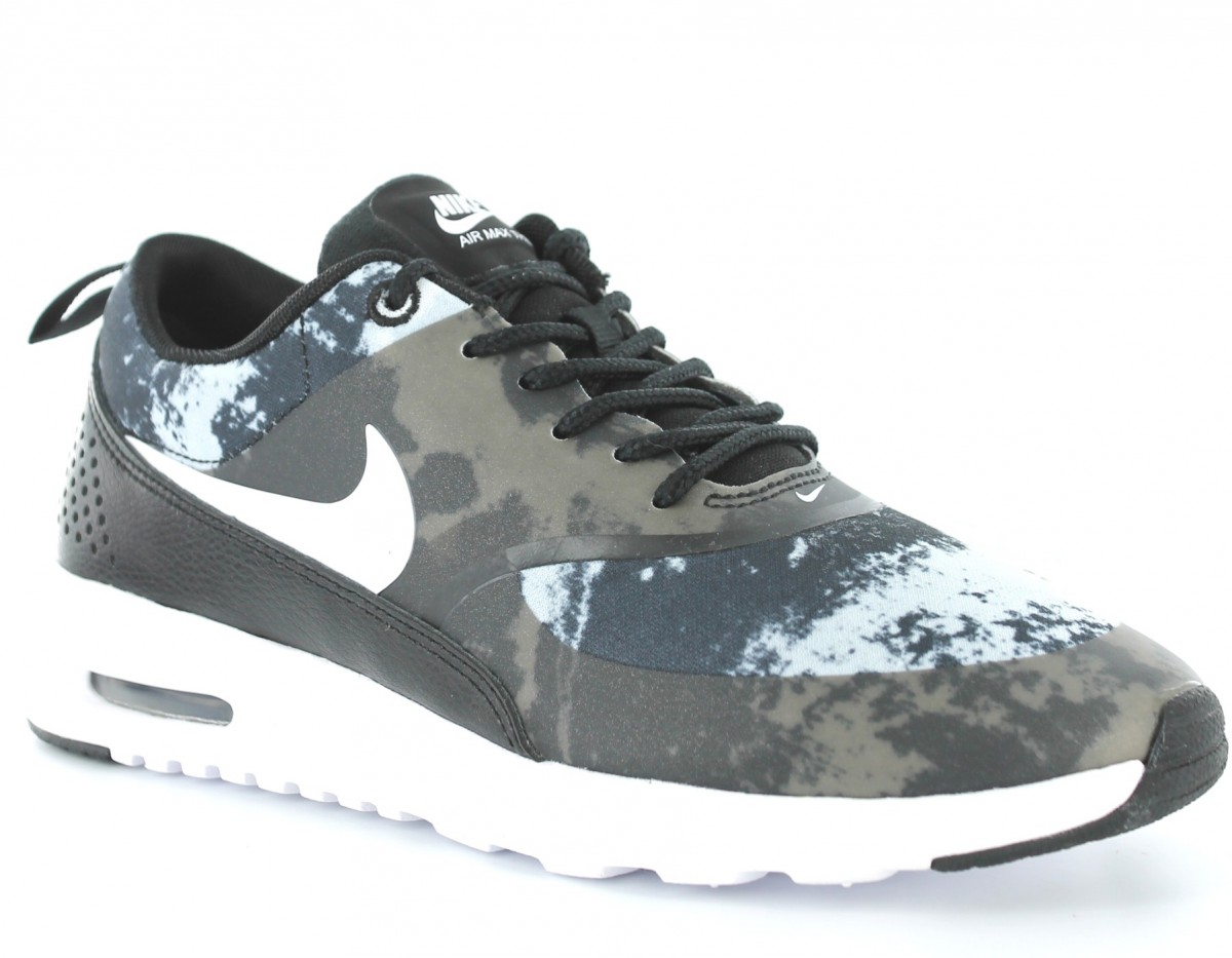 air max thea noir blanche