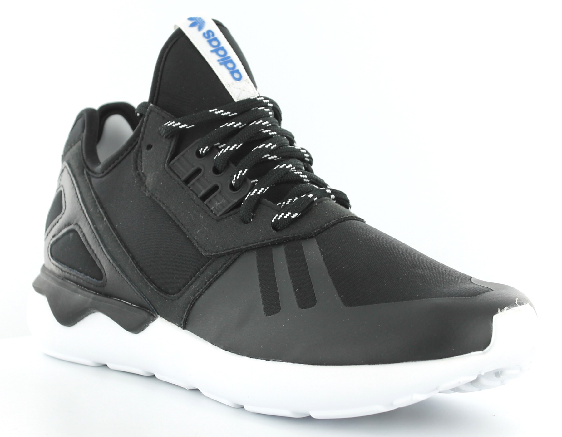 adidas tubular noir et blanche