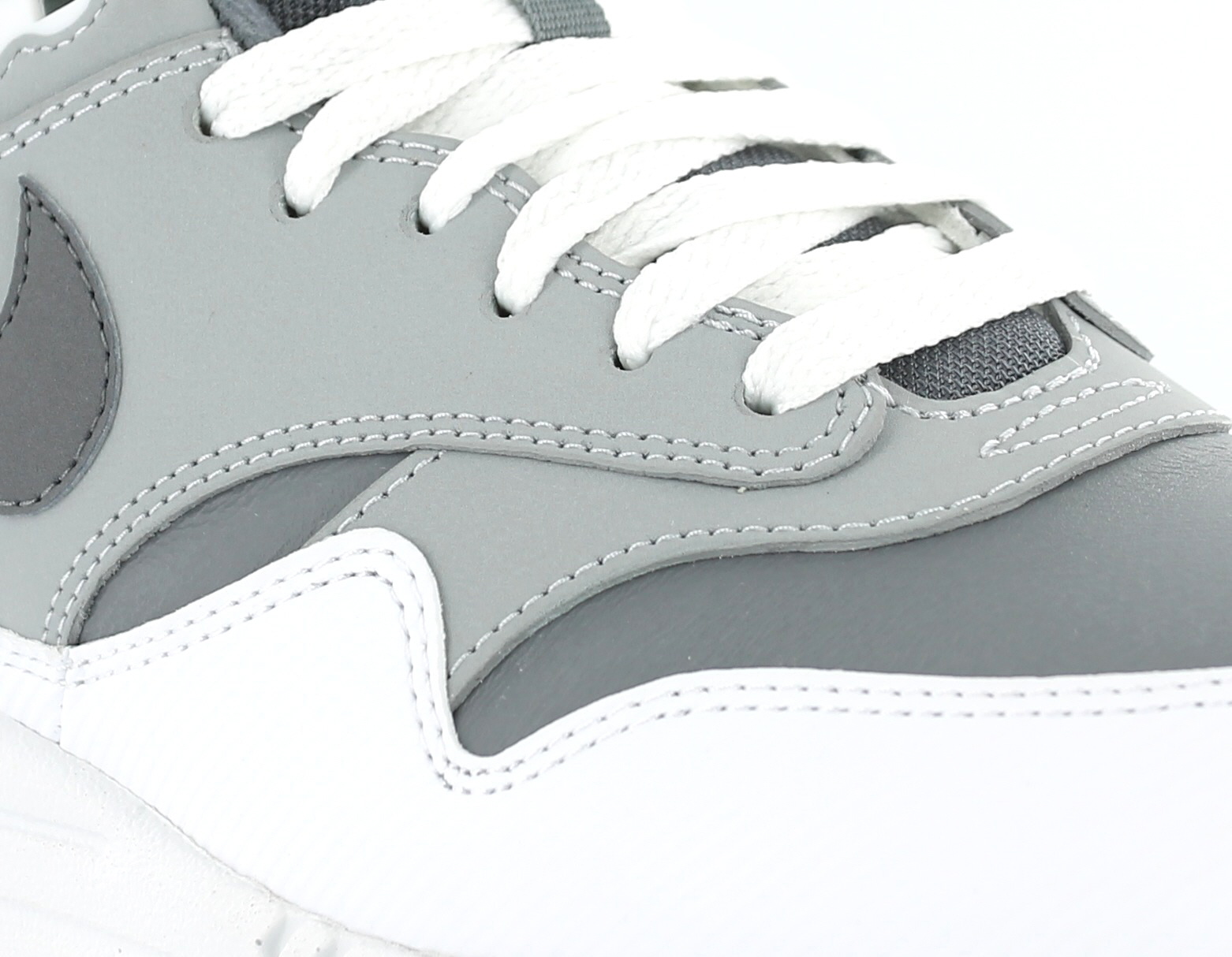 Nike Air max 1 cuir homme GRIS/GRIS/BLANC 654466-003 Nike Air max 1 cuir homme GRIS/GRIS/BLANC 654466-003