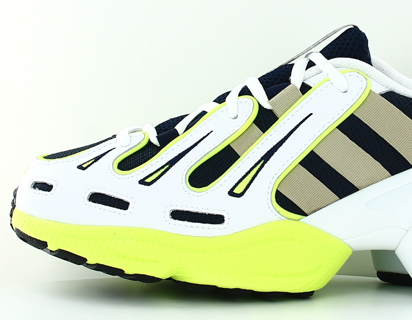 adidas equipment vert