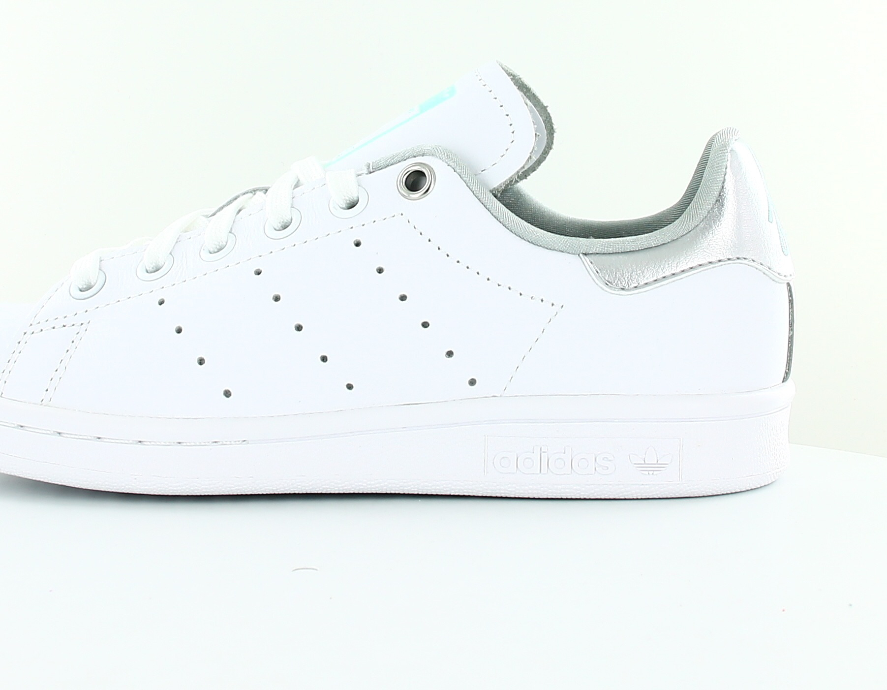 stan smith blanche et argent