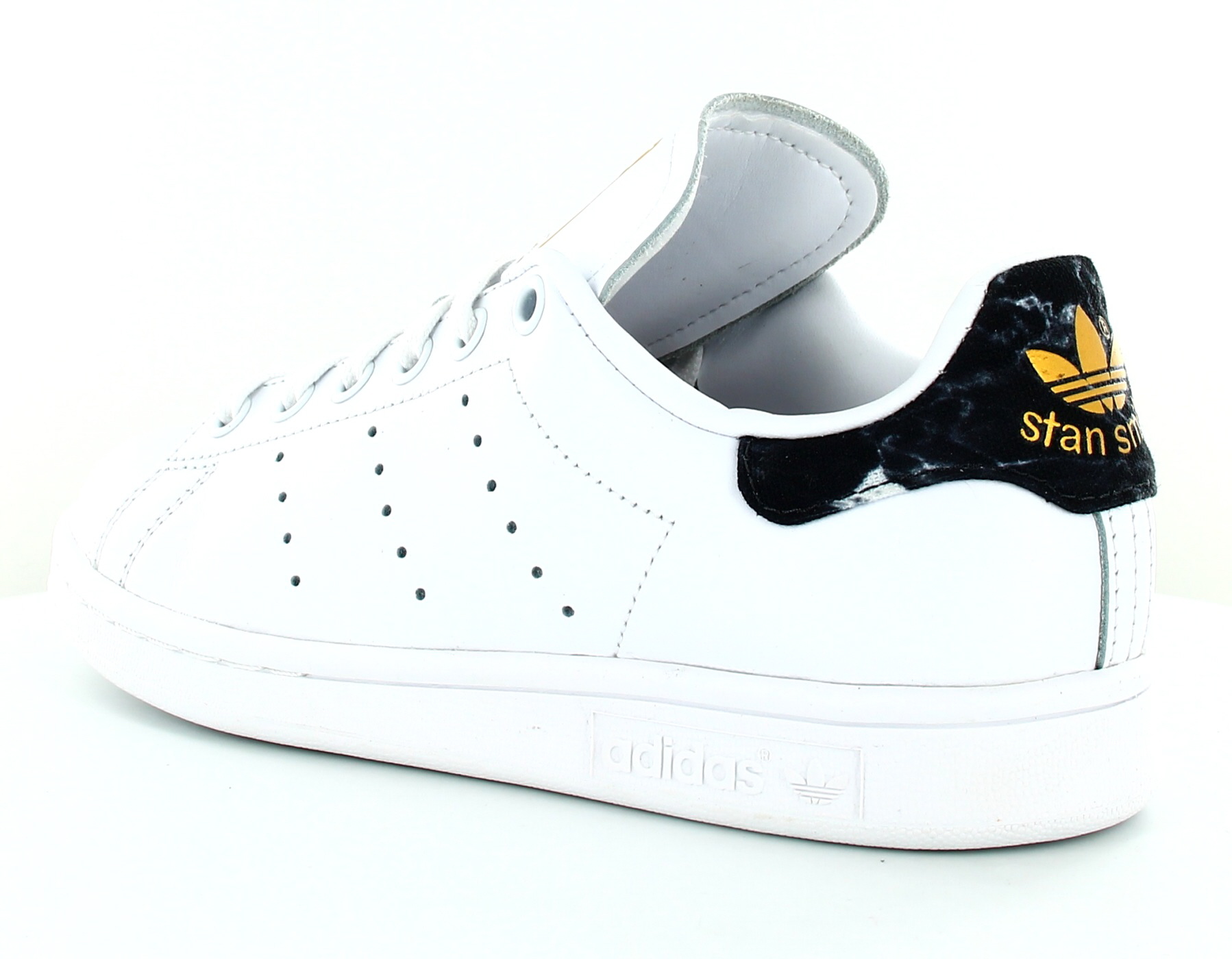 stan smith femme blanc et noir