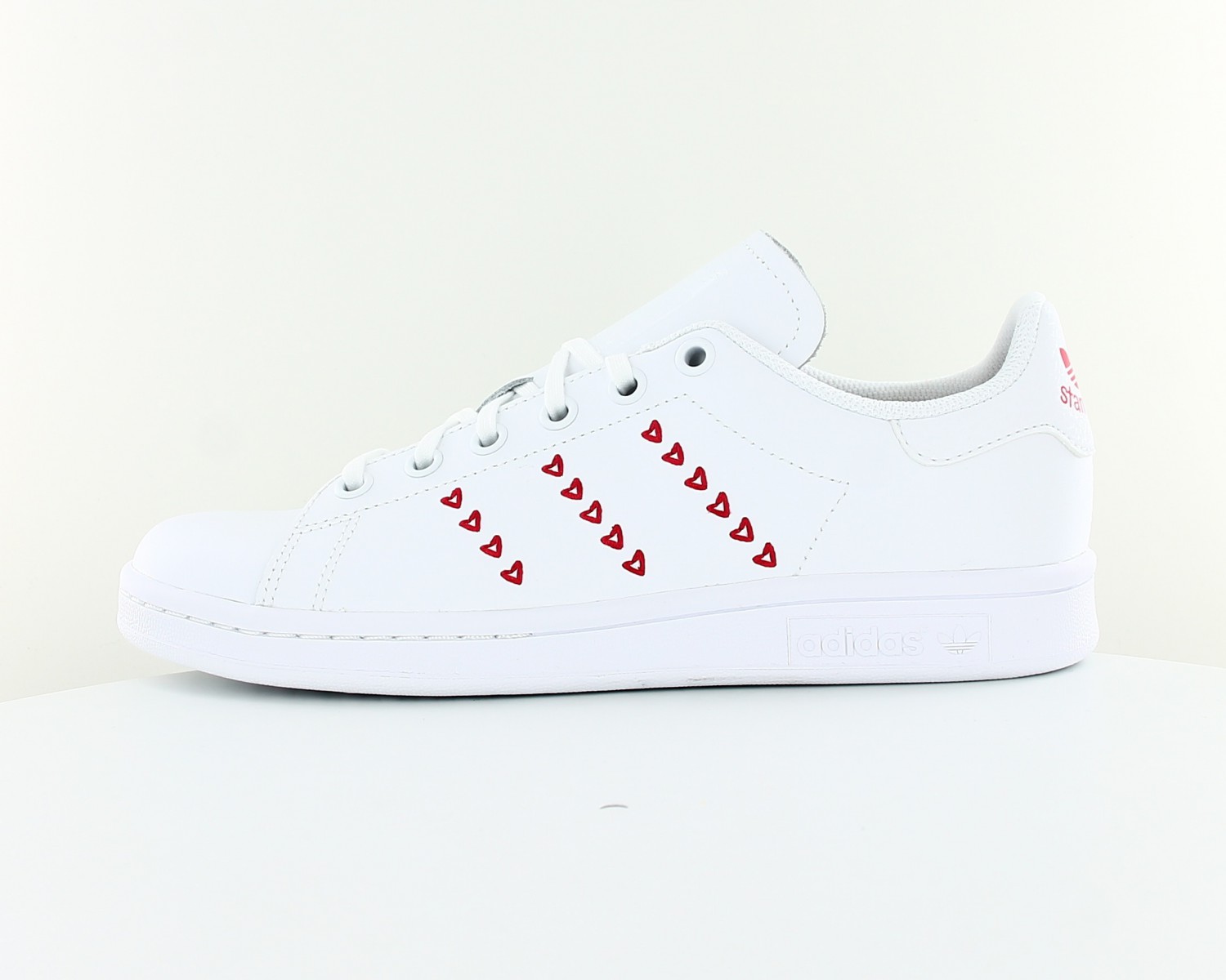 adidas stan smith avec coeur rouge