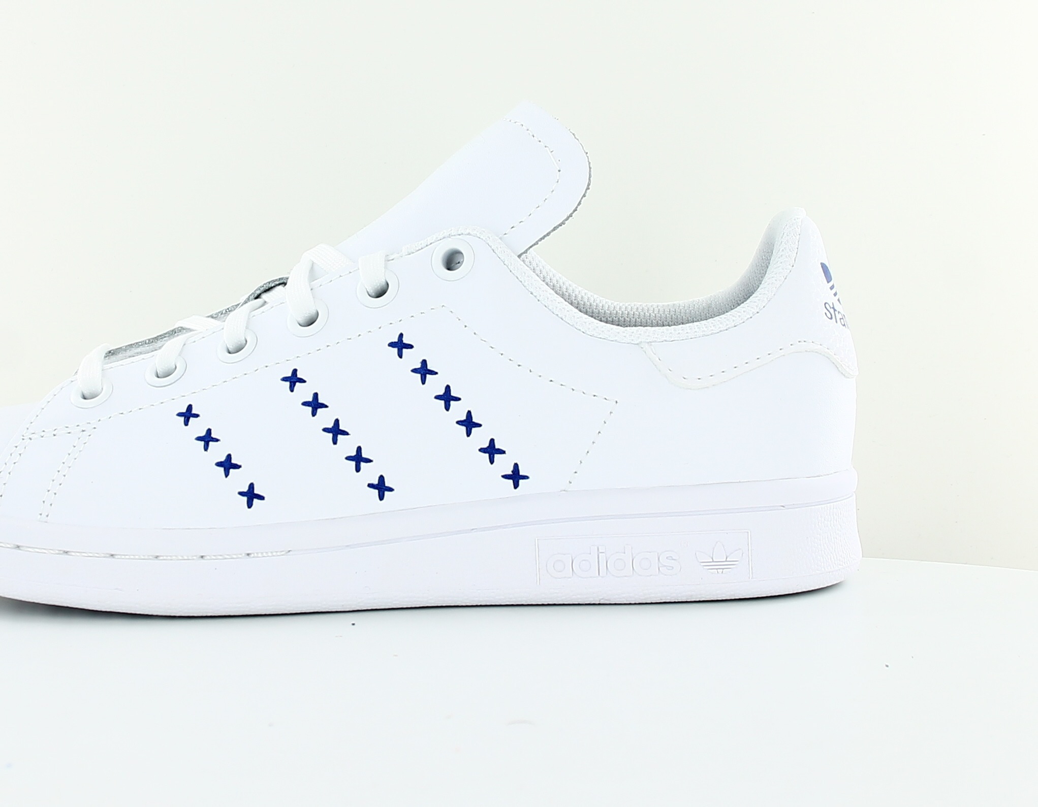 Adidas Stan Smith J valentines day Blanc bleu EG6496 Adidas Stan Smith J valentines day Blanc bleu EG6496