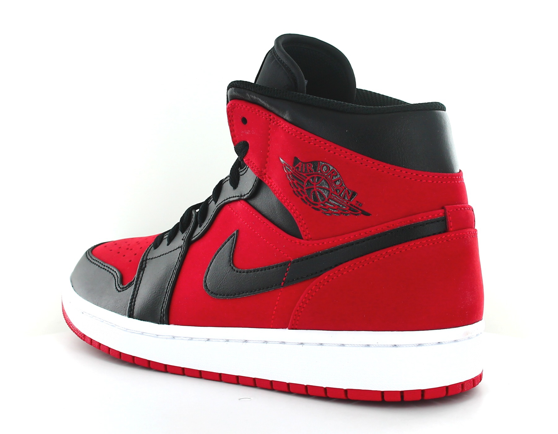 chaussure air jordan rouge et noir