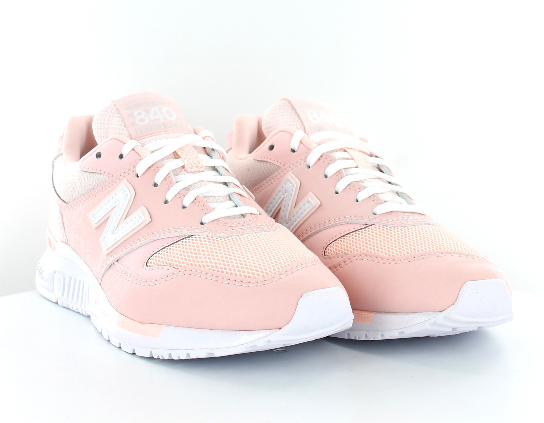 new balance 840 rosa e branco