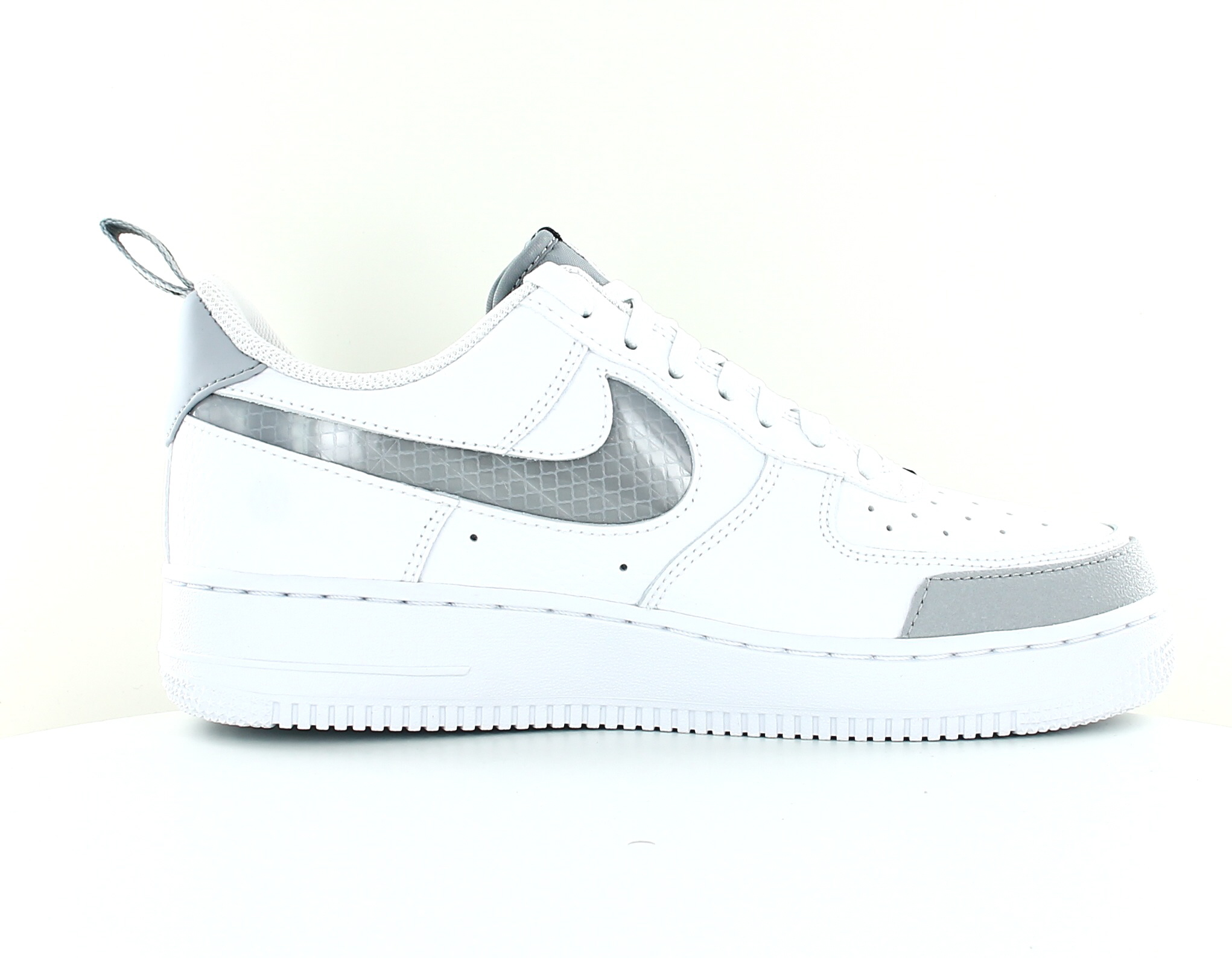 nike air force 1 07 lv8 blanche et noir