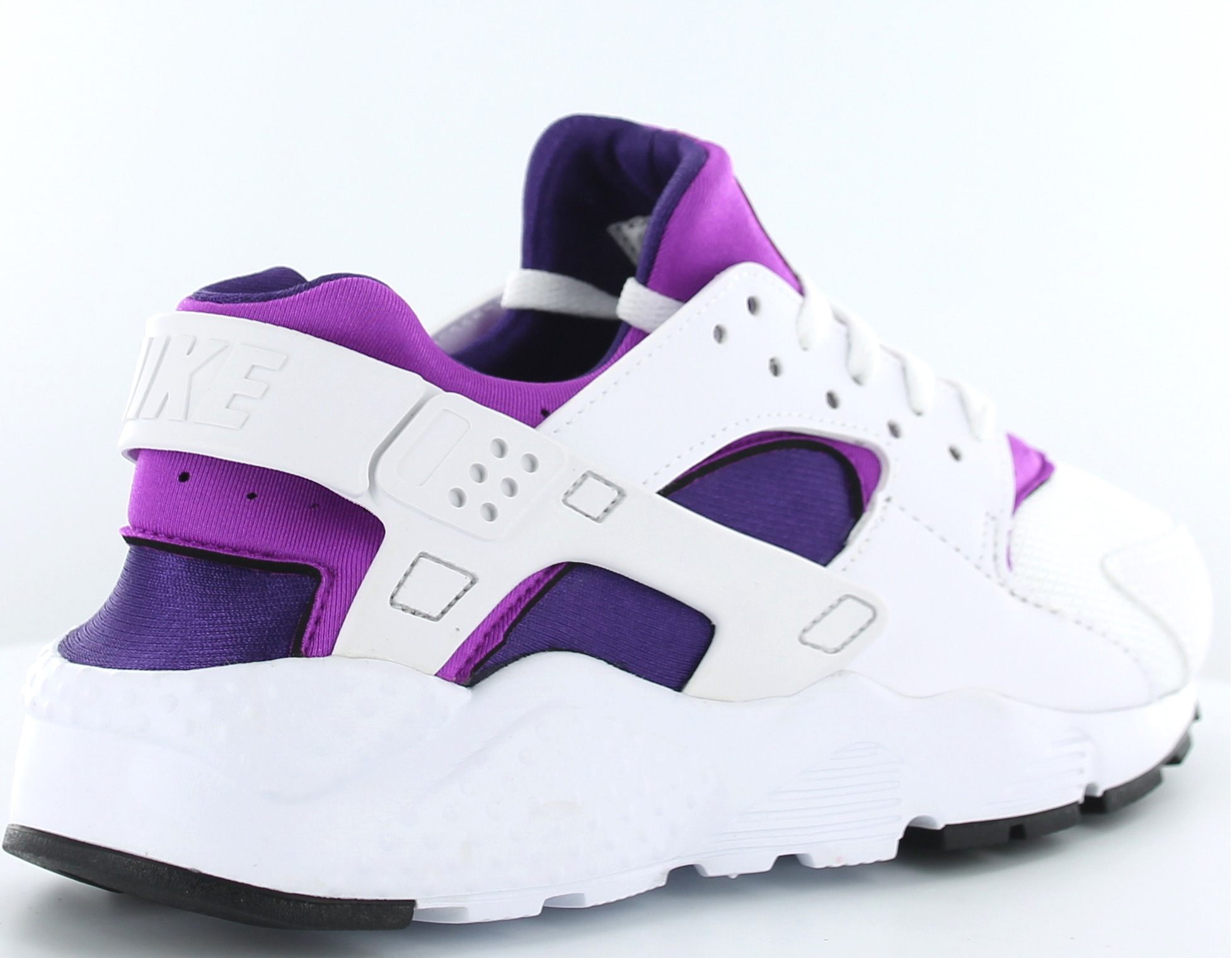 Grand Hospitality Street Nike Air huarache gs Blanc-violet-violet 654280-105