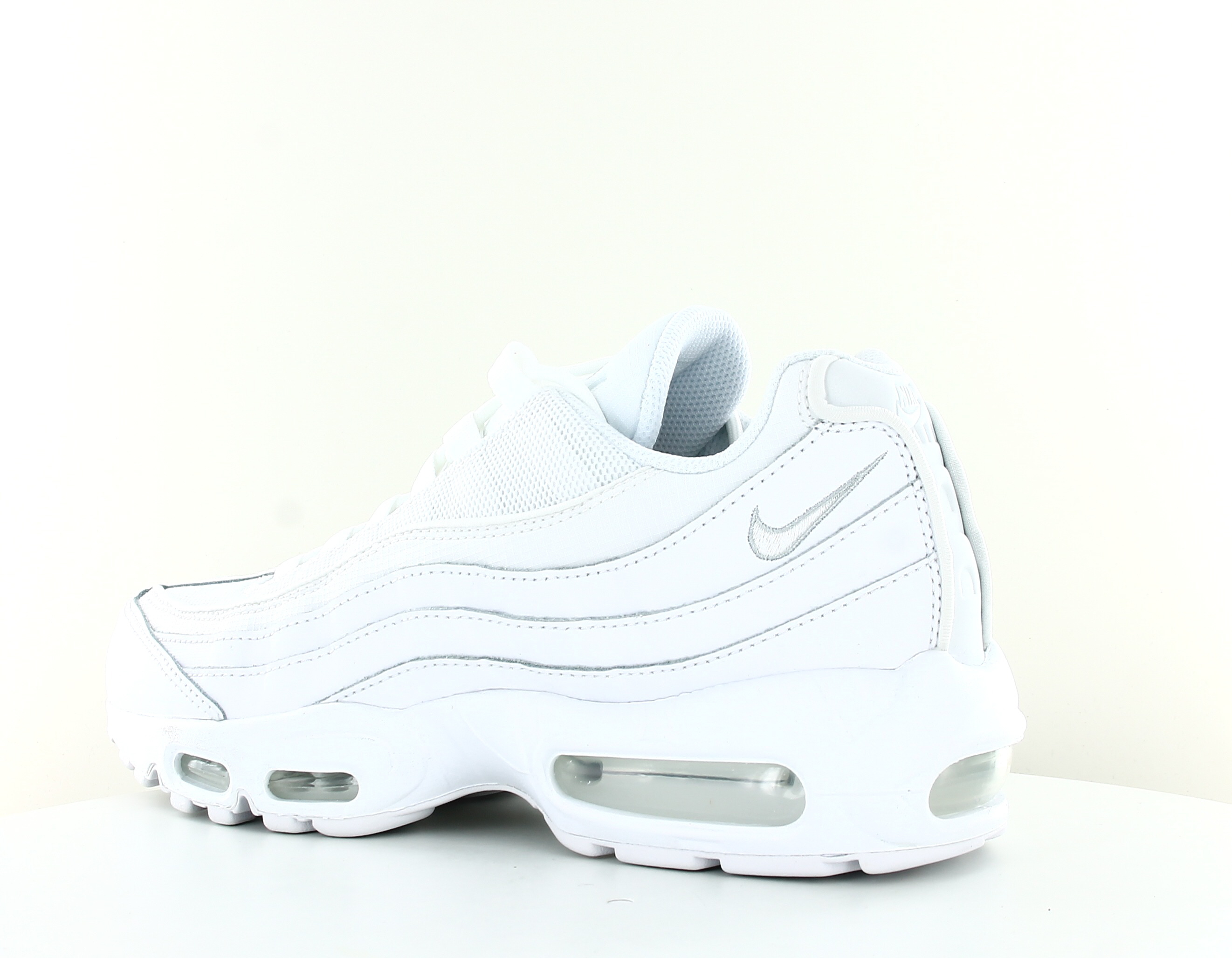 Nike Air max 95 essential Toute blanche CT1268-100 Nike Air max 95 essential Toute blanche CT1268-100