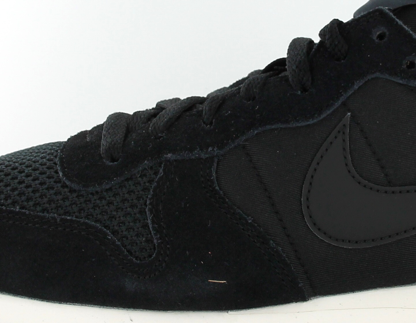 Nike Internationalist SE Noir-Blanc AJ2024-002 Nike Internationalist SE Noir-Blanc AJ2024-002