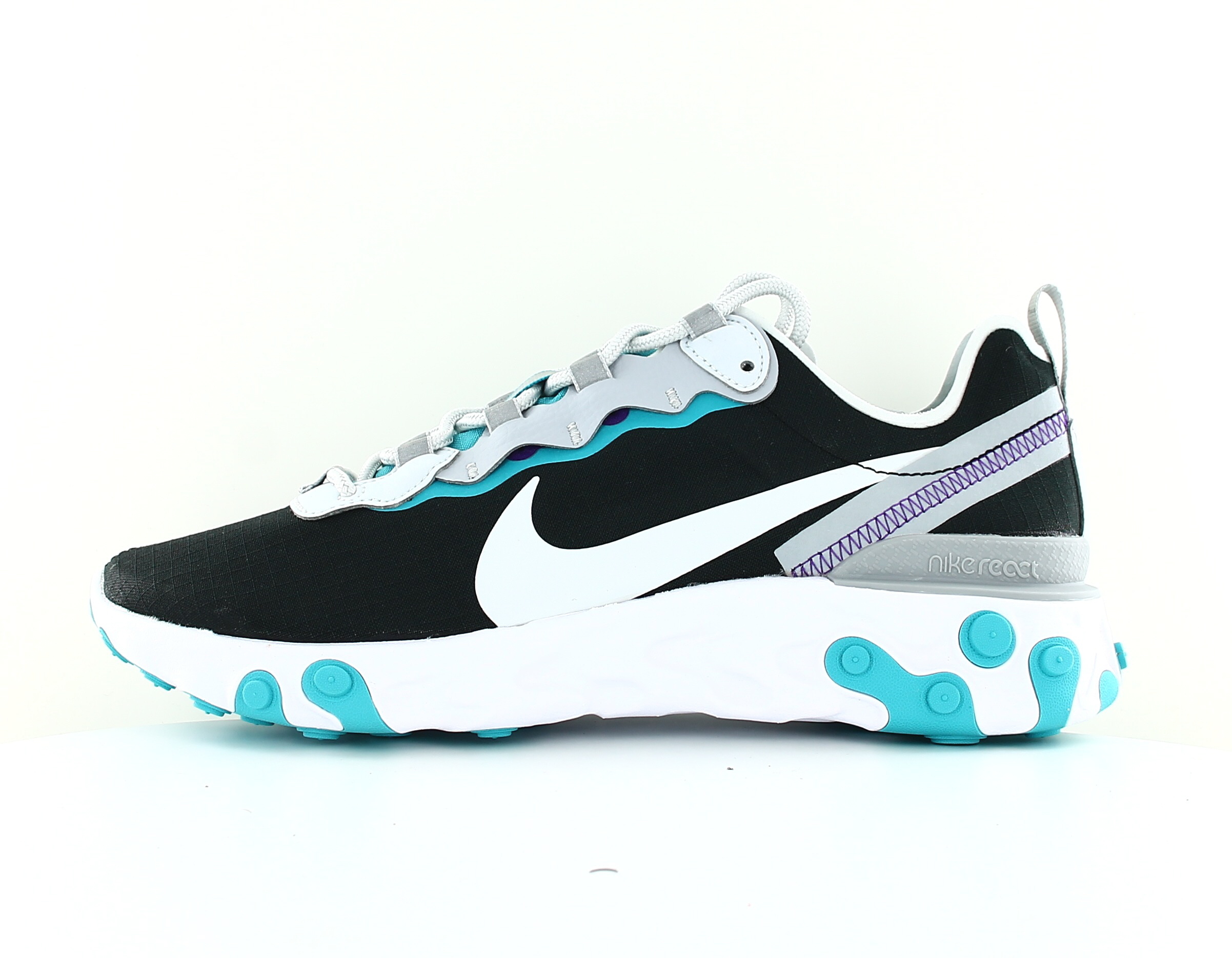 Nike react element 87 noir et blanc outlet