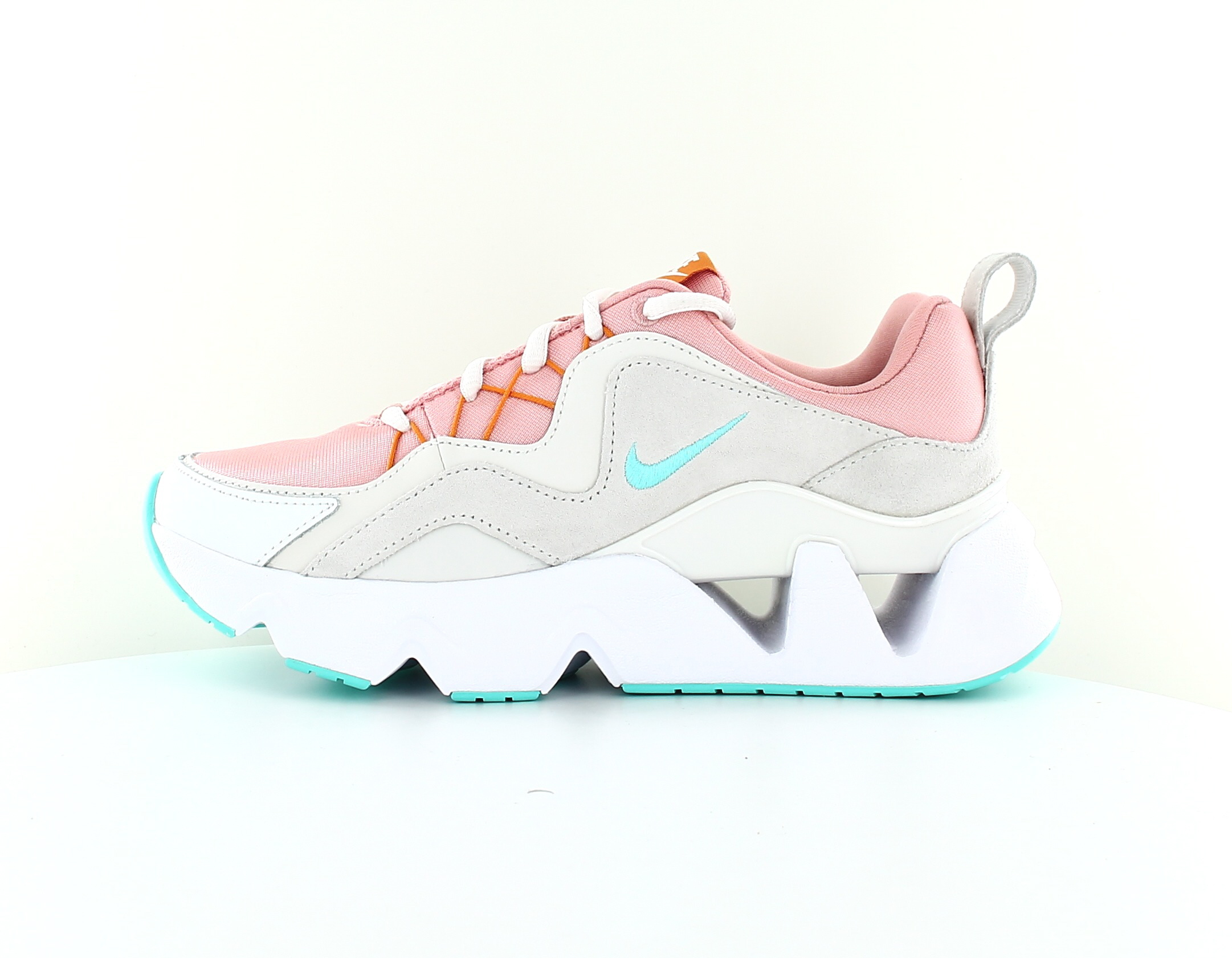 nike ryz 365 beige