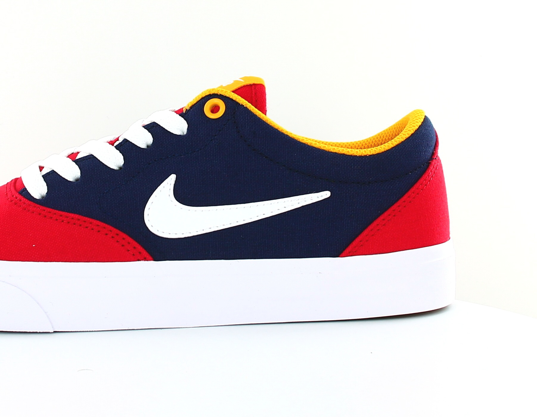 Nike Sb charge slr Rouge blanc bleu marine jaune Nike Sb charge slr Rouge blanc bleu marine jaune