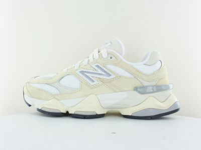 New Balance 9060 beige blanc argent