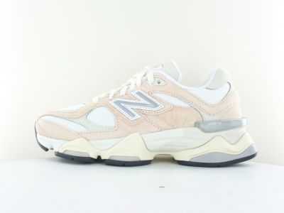 New Balance 9060 rose vintage blanc