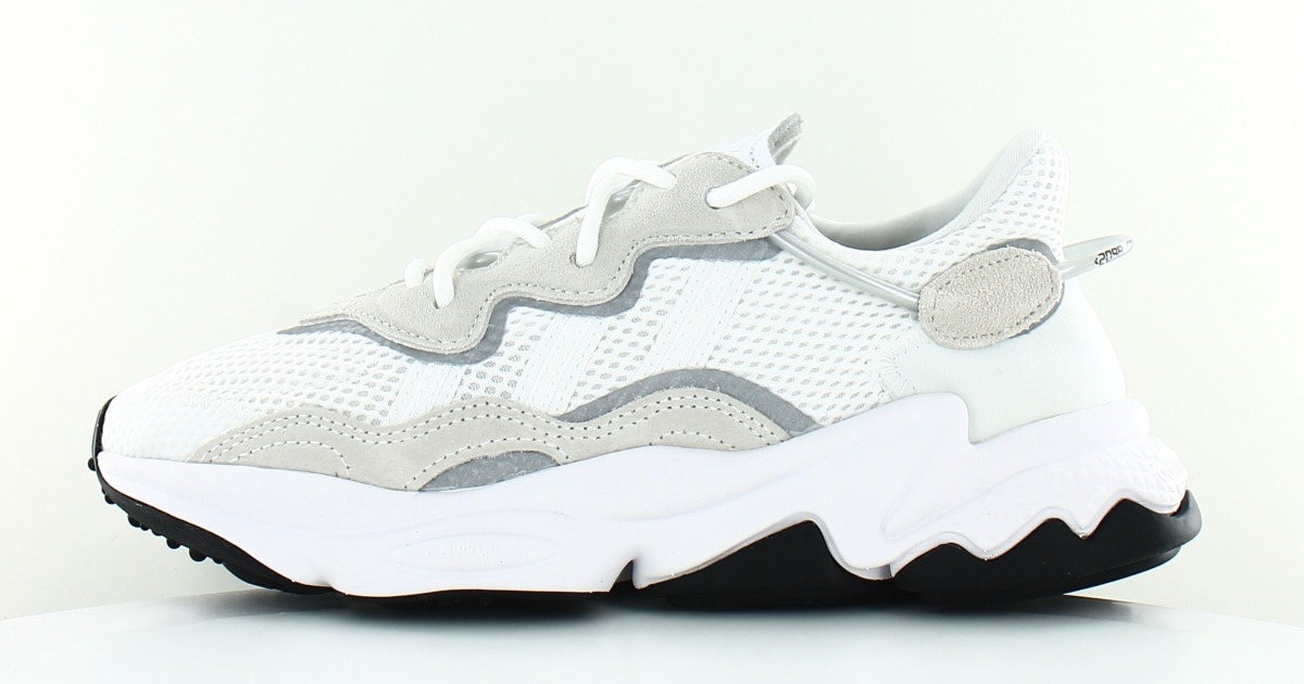 adidas ozweego beige