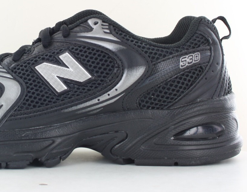 New Balance 530 noir blanc argent