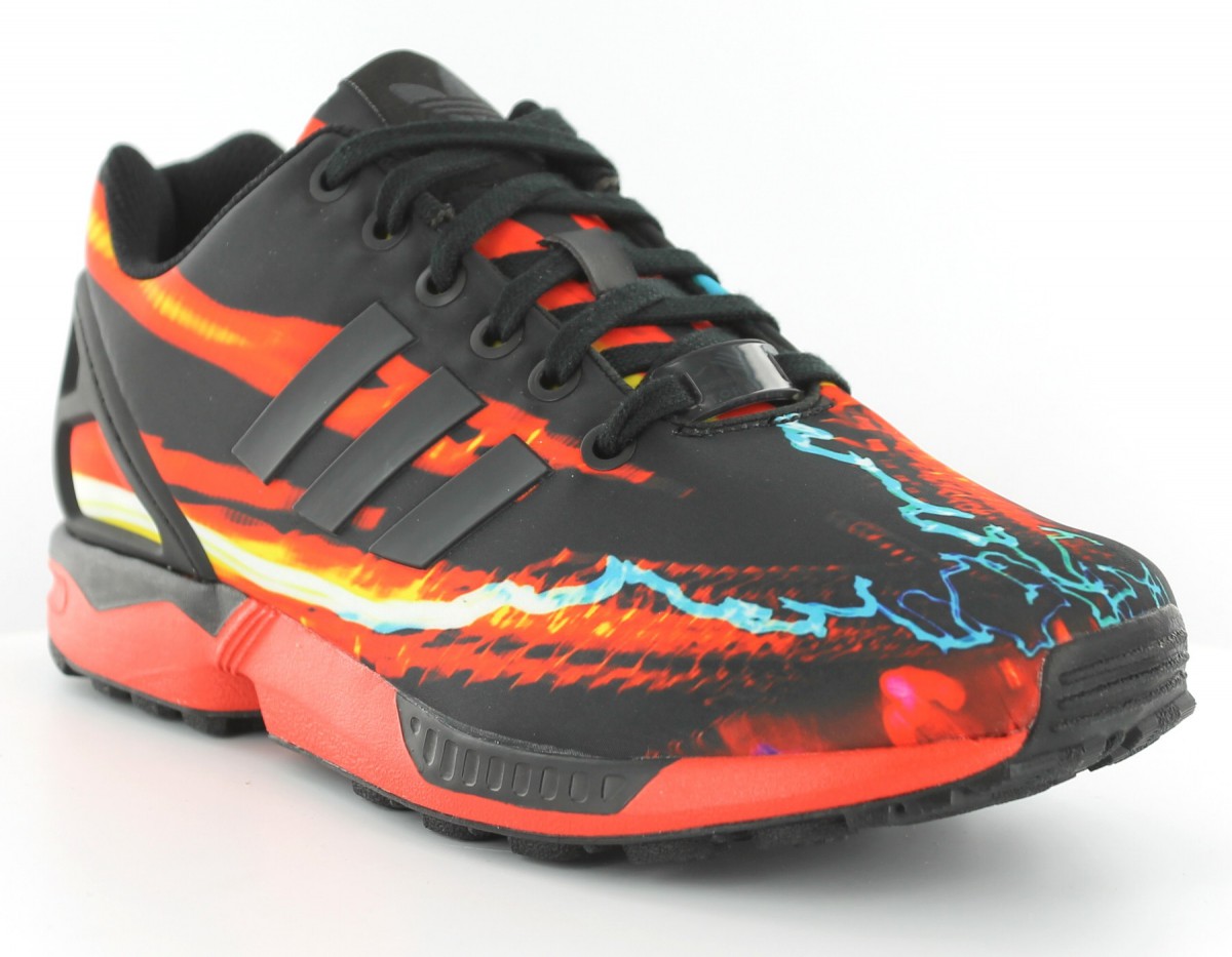 zx flux noir et rouge