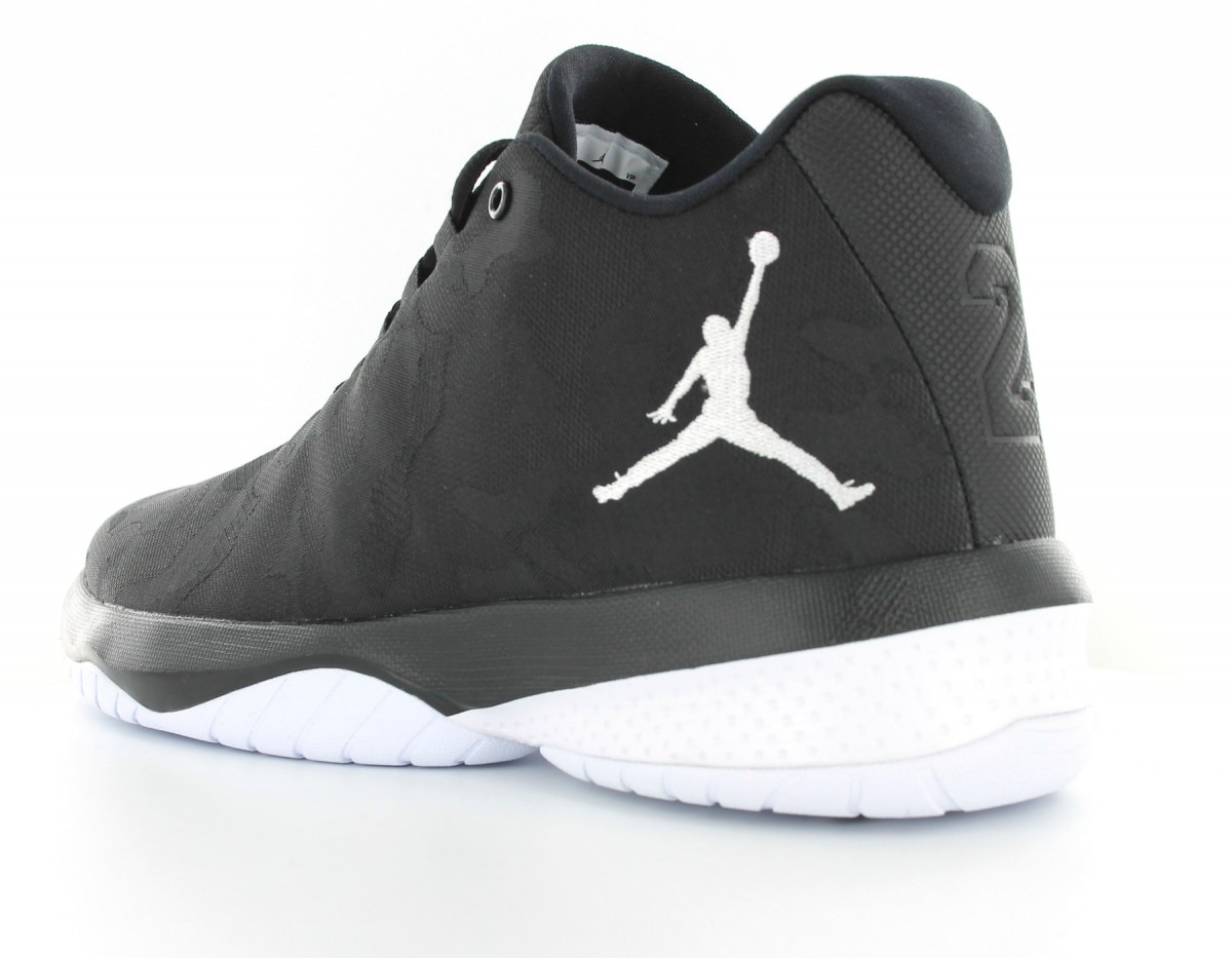 Jordan Jordan B.Fly noir-blanc