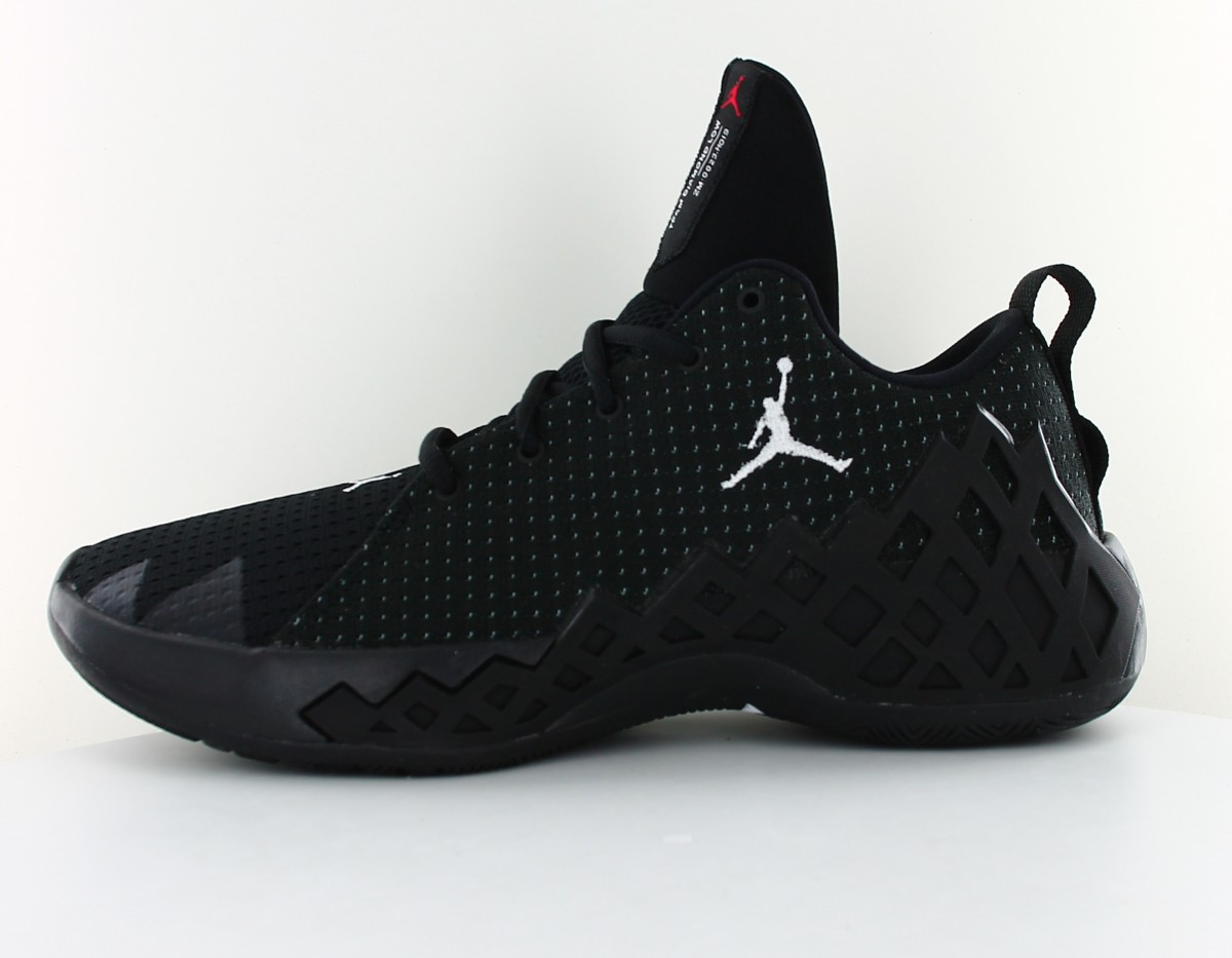 Jordan Jumpman diamond low noir noir blanc