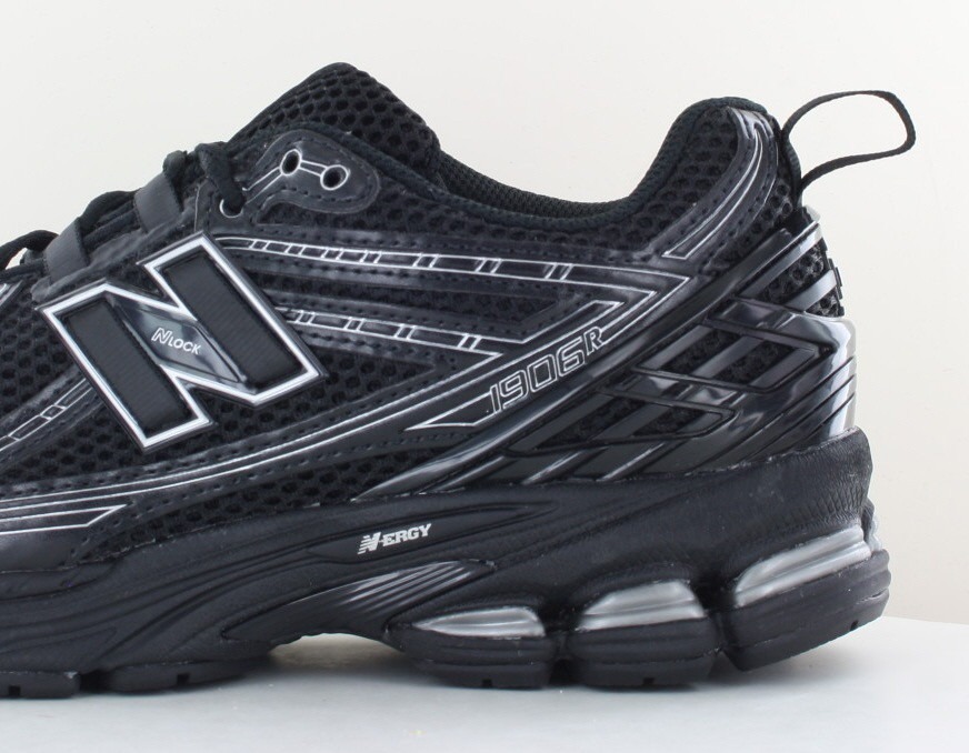 New Balance 1906 noir argent