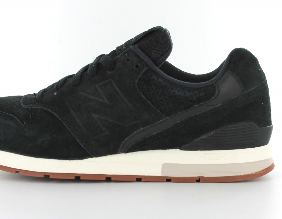 New Balance 996 Suede Noir/Gomme