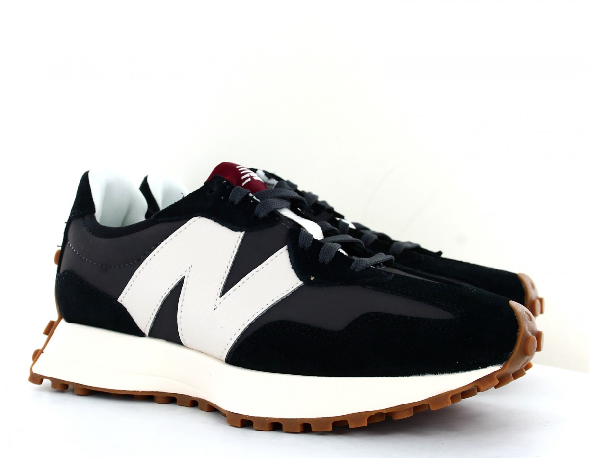 New Balance 327 Noir blanc gomme