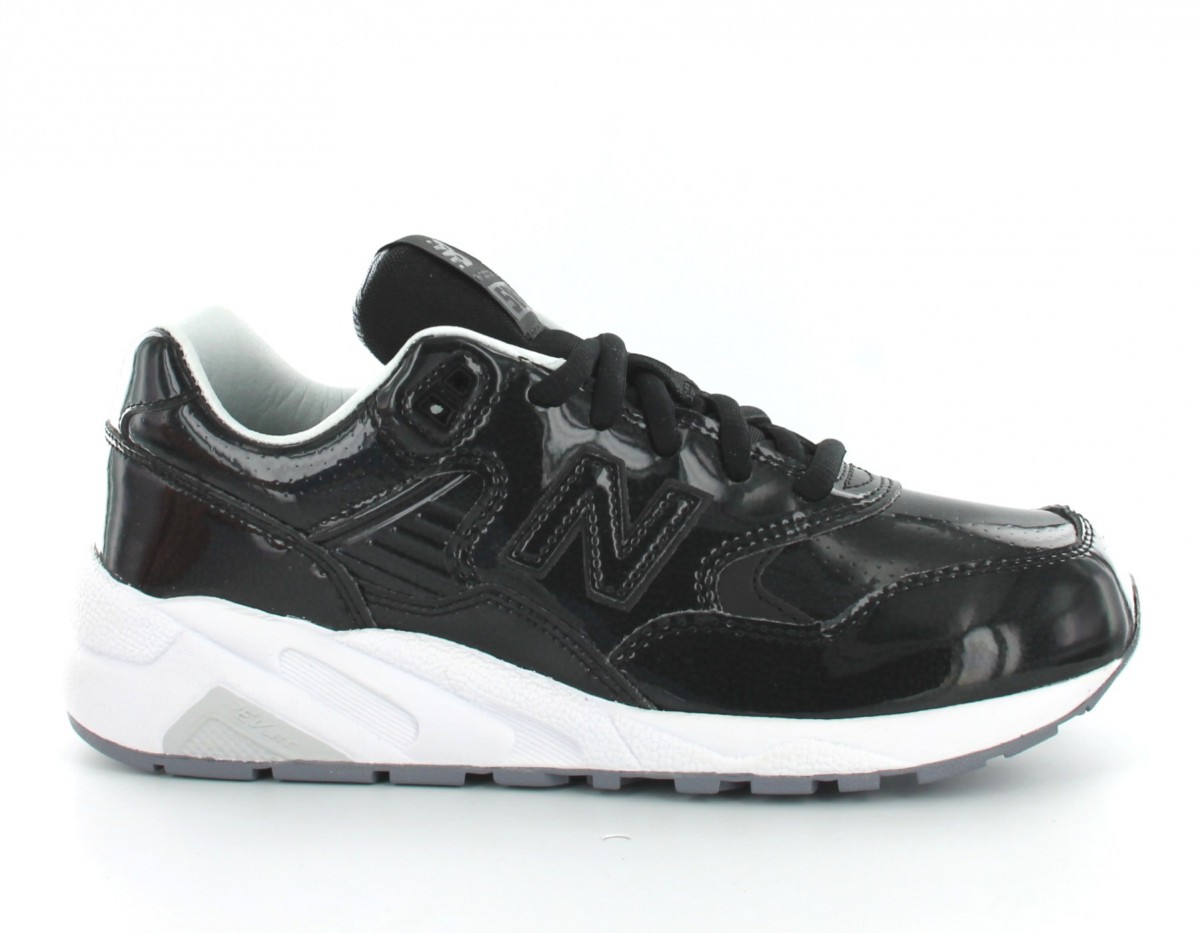 New Balance 580 Metallic noir/vernis/blanc