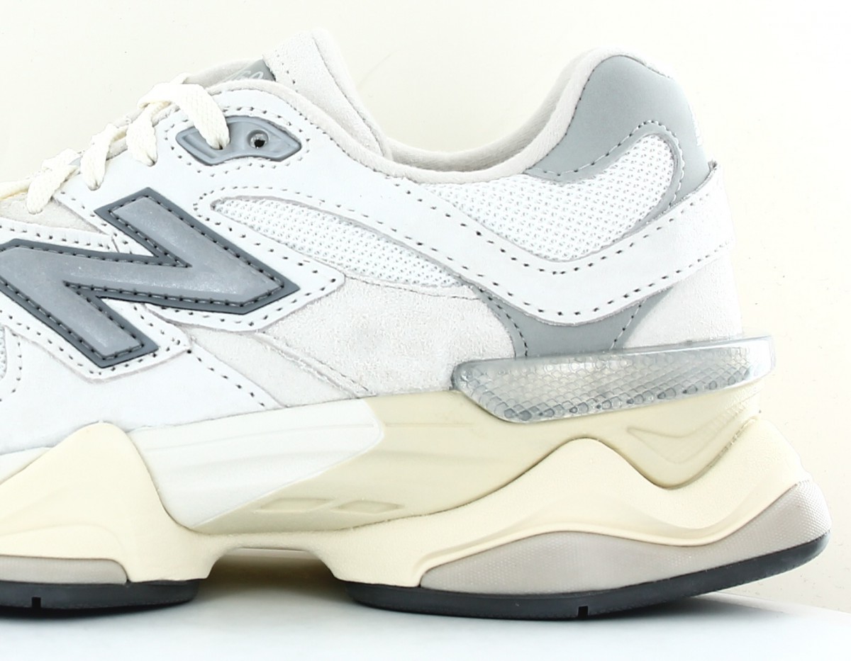 New Balance 9060 sea salt concrete