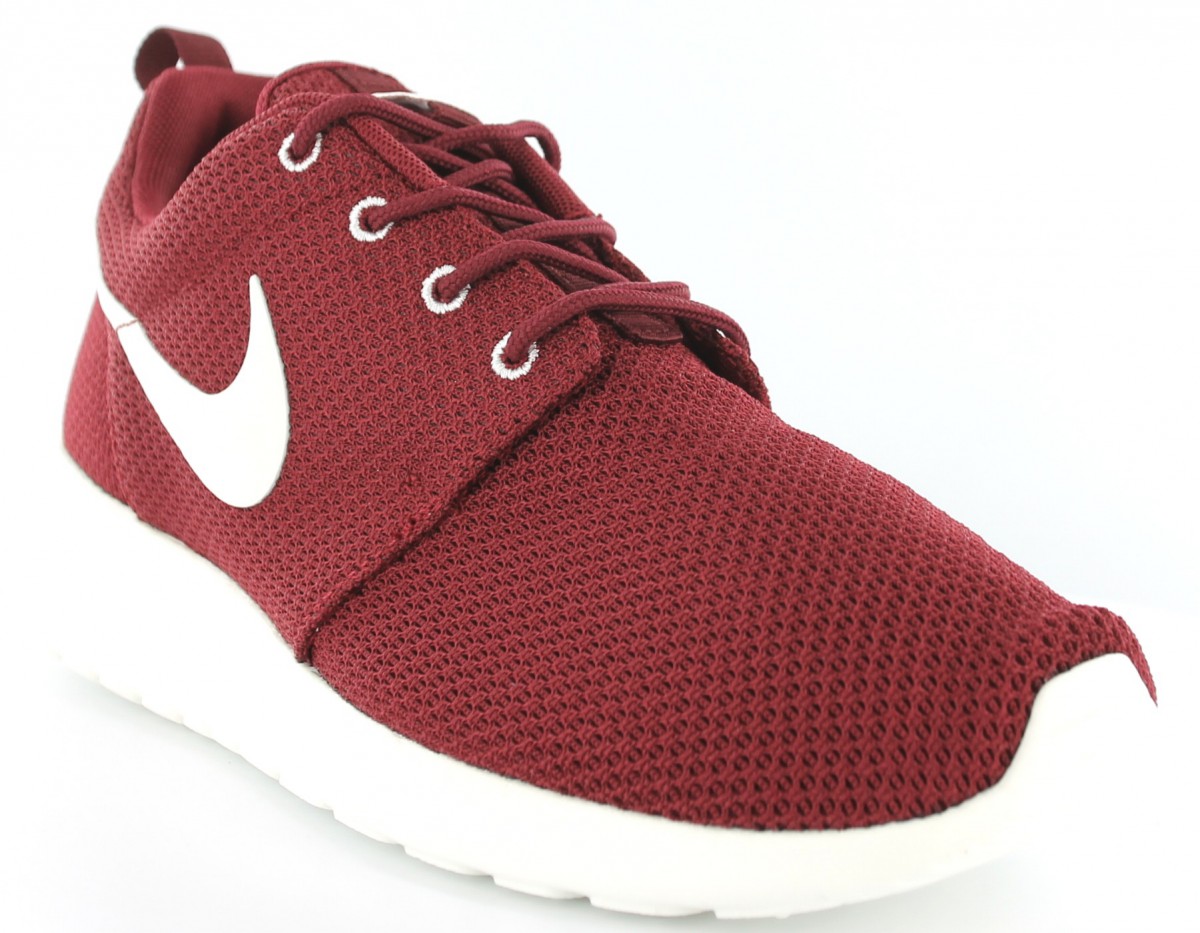 Nike Rosherun BORDEAUX