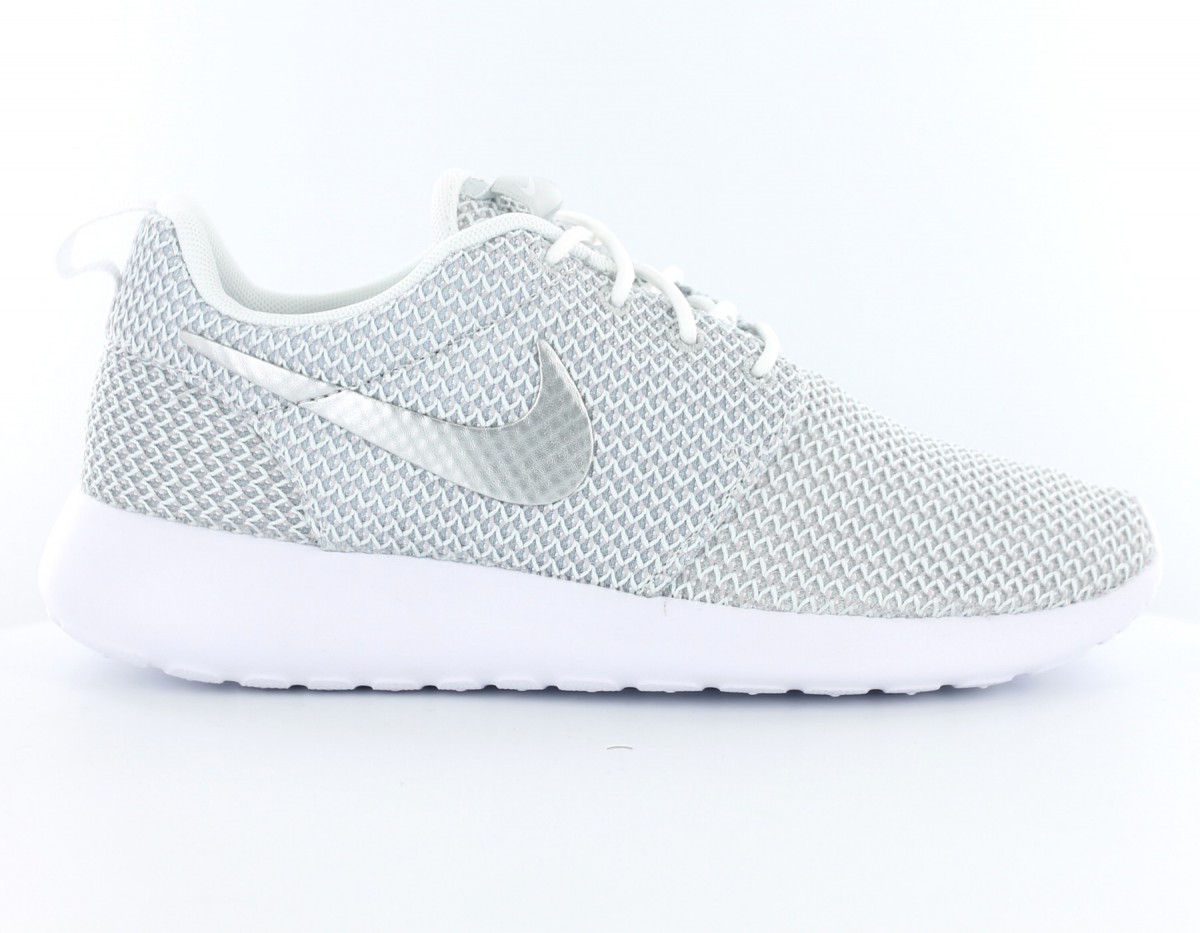 Nike Rosherun femme GRIS/SILVER