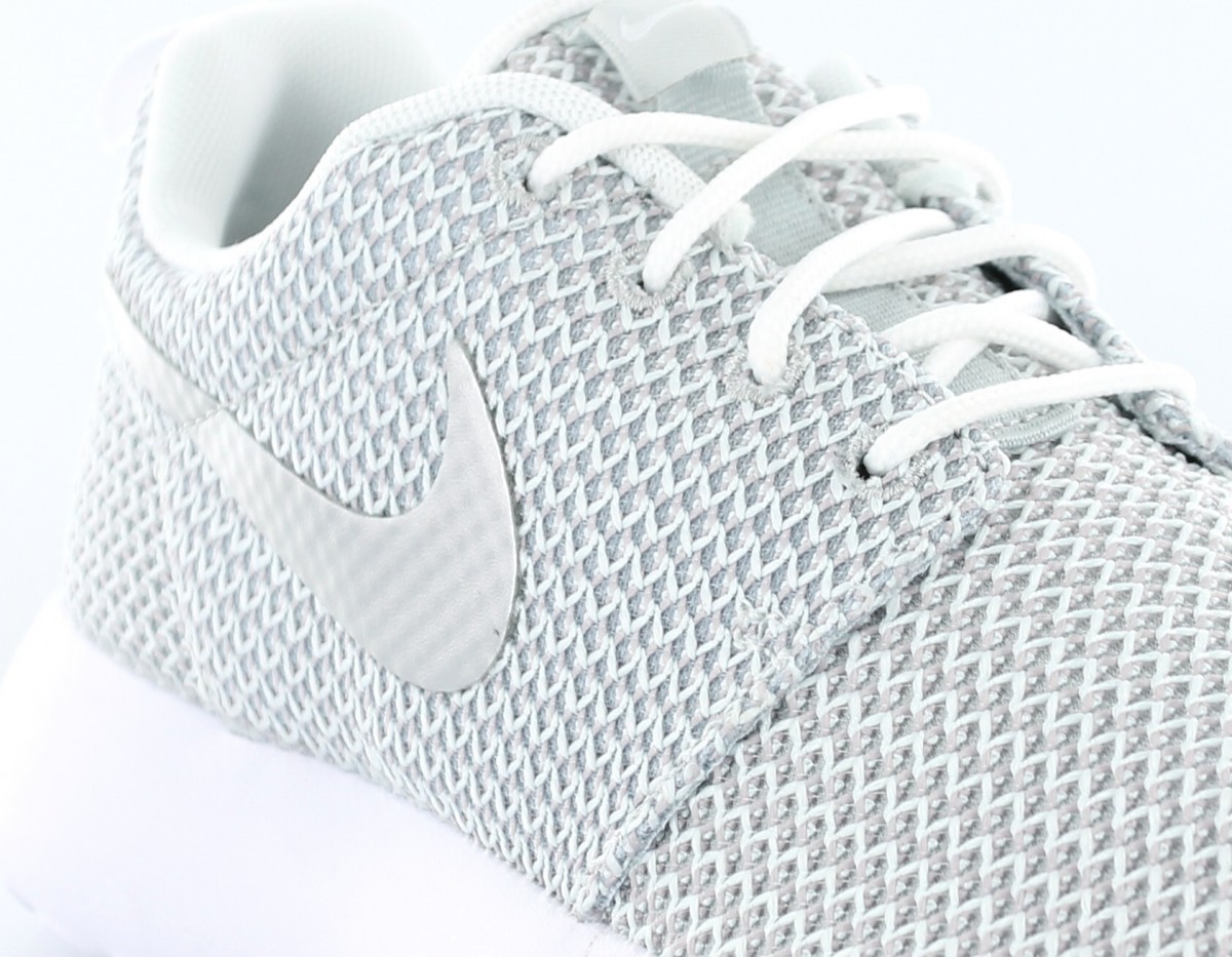 Nike Rosherun femme GRIS/SILVER