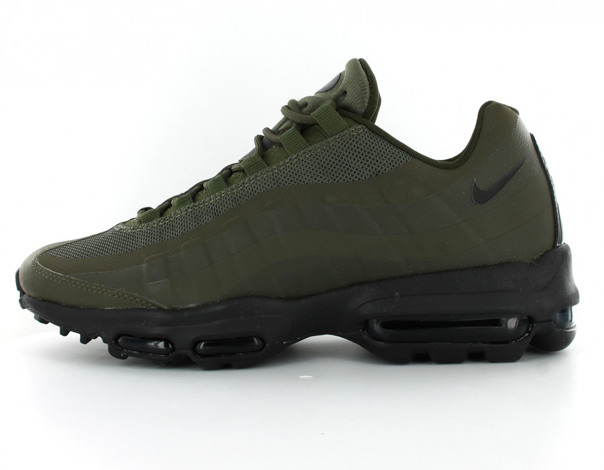 nike 95 ultra essential