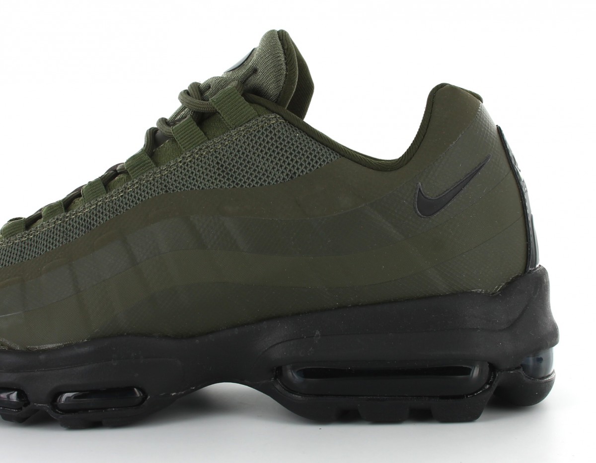 nike 95 ultra essential