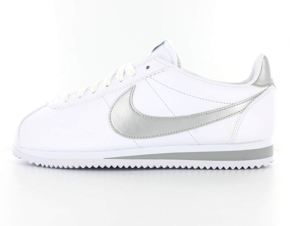 Nike cortez cuir femme blanc/argent