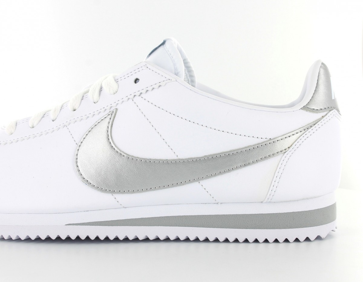 Nike cortez cuir femme blanc/argent