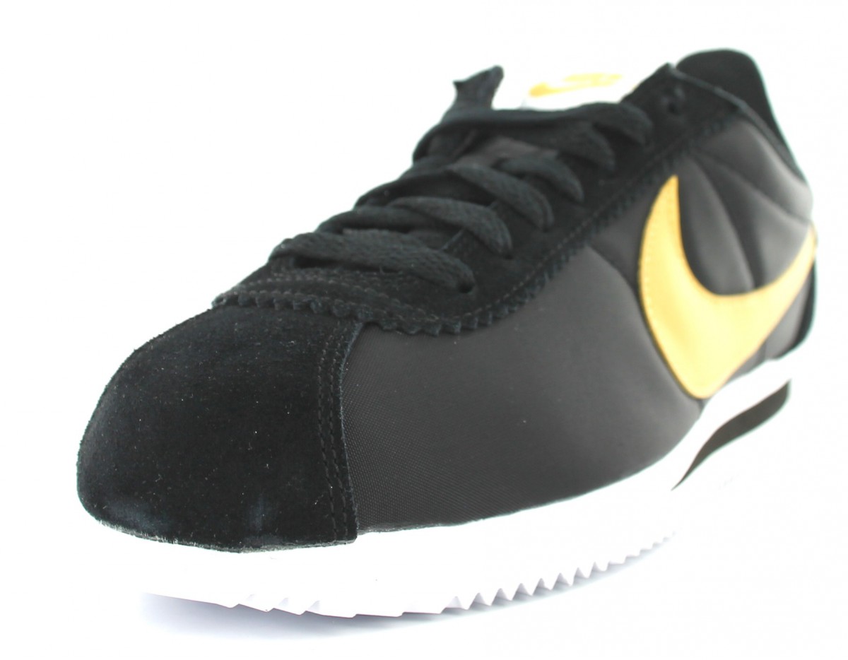 Nike Cortez Black / Gold