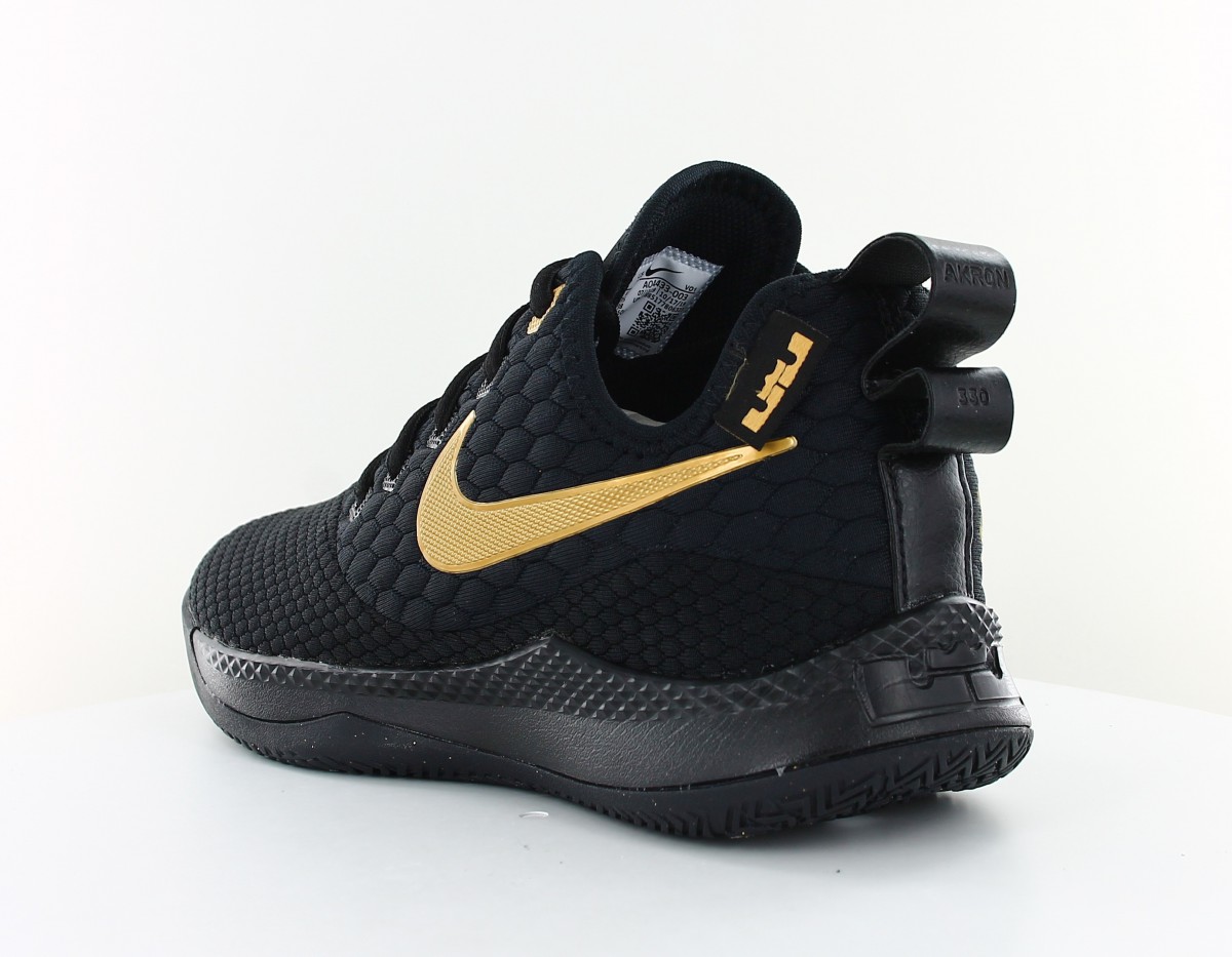 Nike Lebron witness III noir noir or