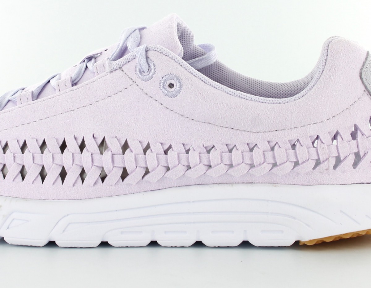 Nike Mayfly woven QS women Barely Grape-White