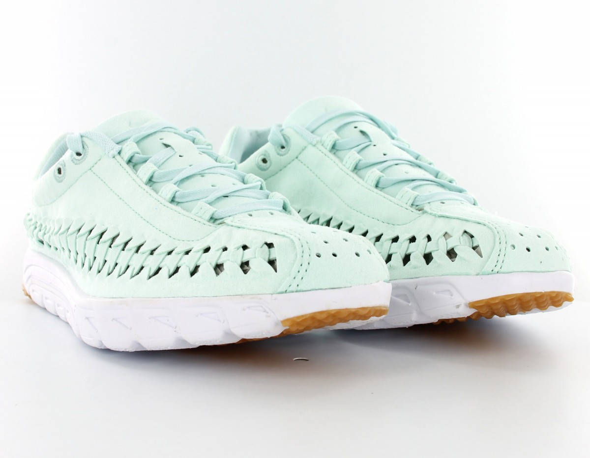 Nike Mayfly woven QS women Fiberglass-White-Gum-Yellow