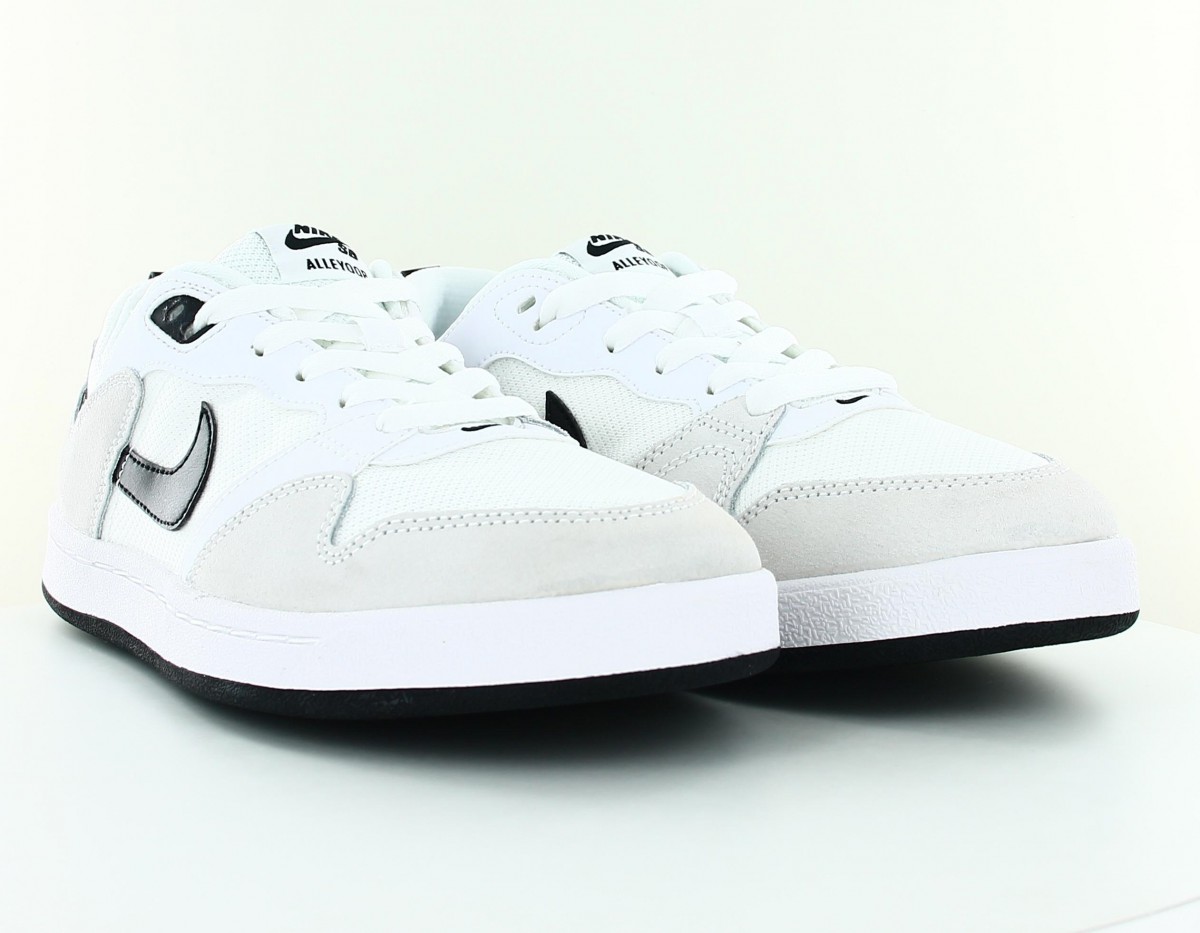 Nike Sb alleyoop blanc beige noir