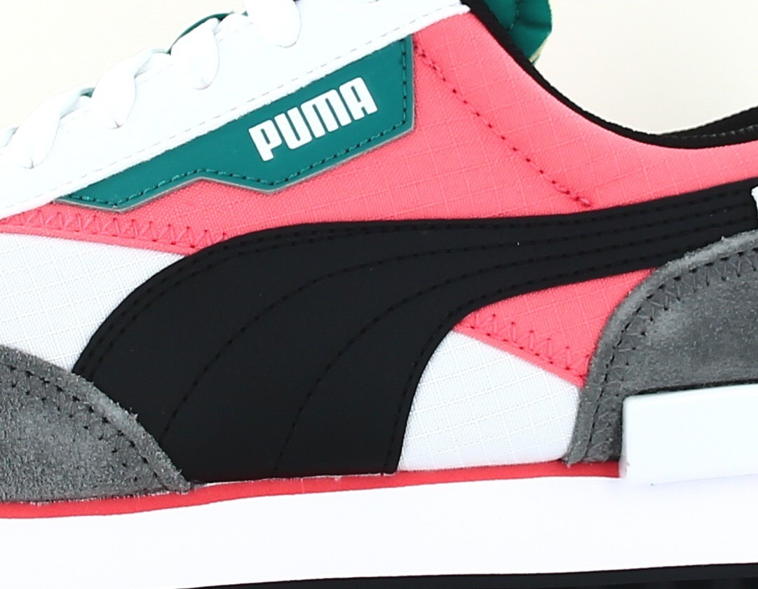 Puma Future rider play on blanc noir gris vert rose pêche