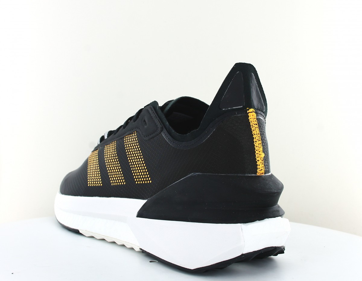 Adidas Avryn noir jaune