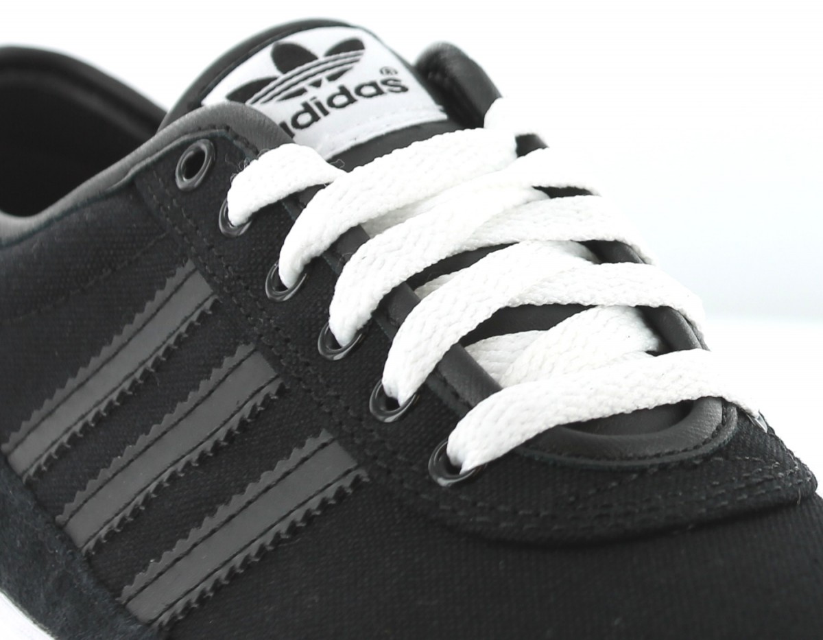 Adidas Court spin NOIR
