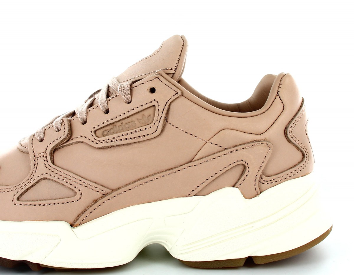 Adidas Falcon rose beige gomme