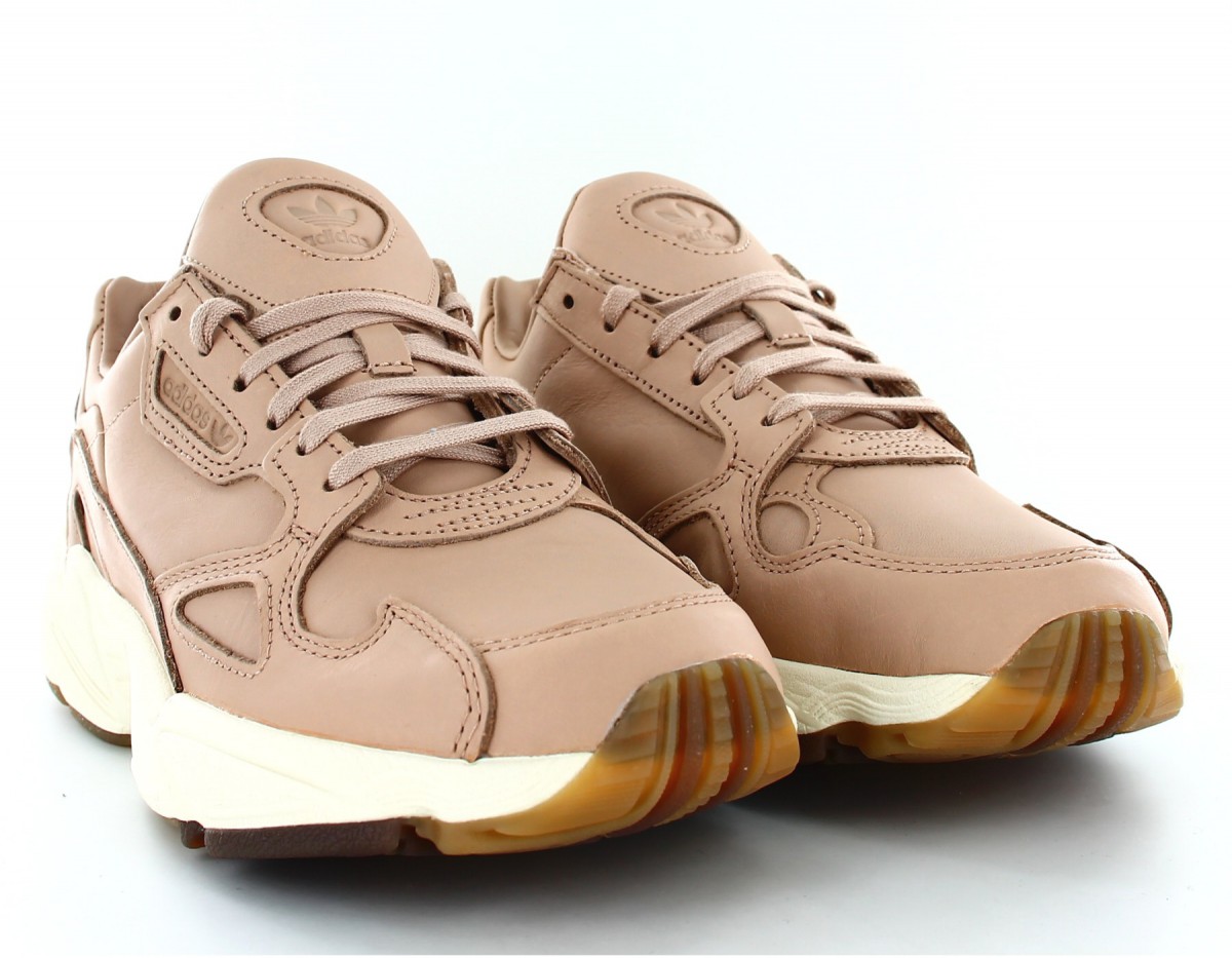 Adidas Falcon rose beige gomme