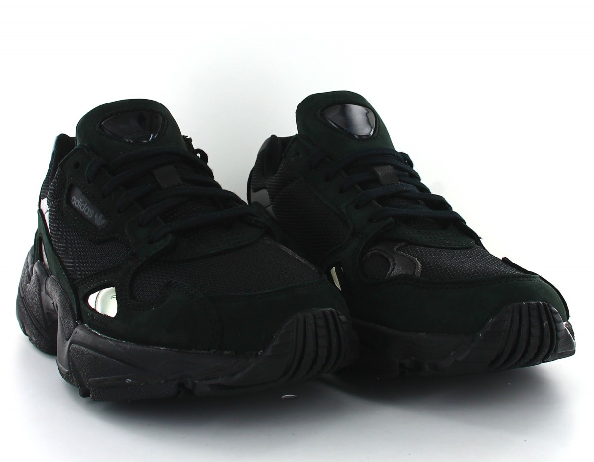 Adidas Falcon noir noir